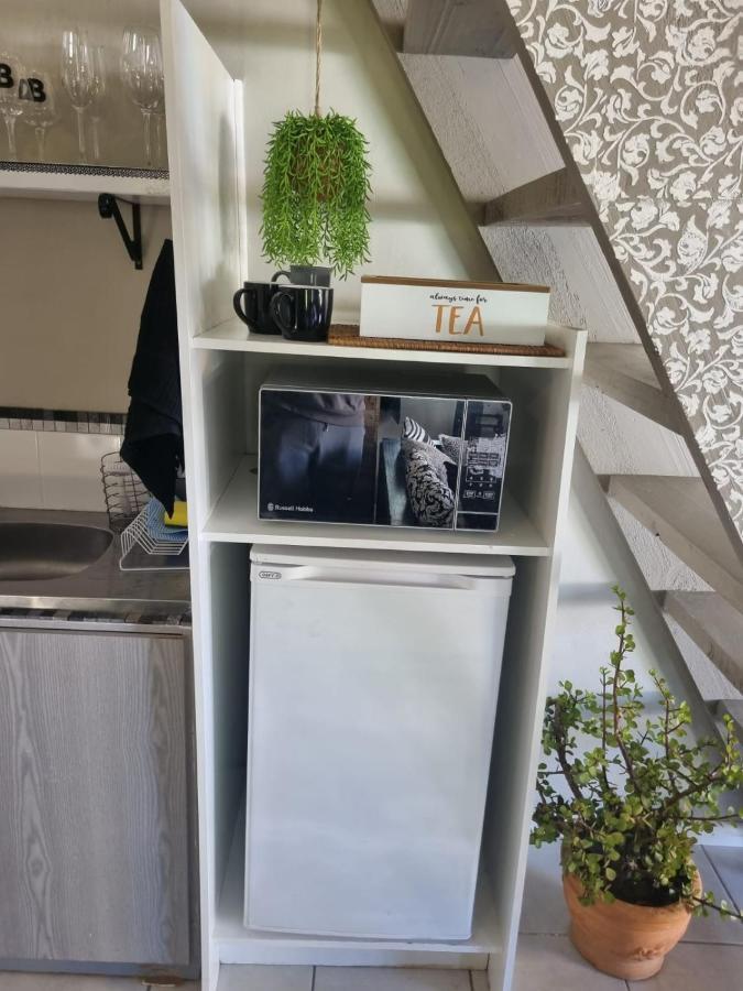 Angel 8 Airbnb Apartment 2 Robertson Εξωτερικό φωτογραφία