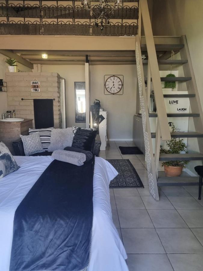 Angel 8 Airbnb Apartment 2 Robertson Εξωτερικό φωτογραφία